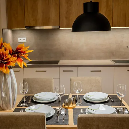 Διαμέρισμα Old Town Center 1 - Private Parking Included