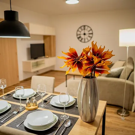 Old Town Center 1 - Private Parking Included * קושיצה