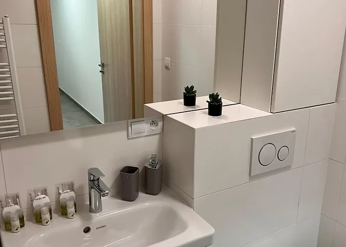Old Town Center 1 - Private Parking Included Apartment Košice